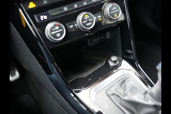 Volkswagen T-Roc 1.5 TSI Sport | Black Style | Sport Plus | Virtual cockpit