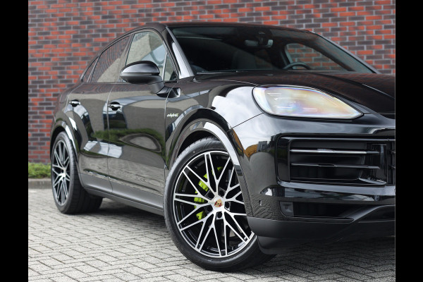 Porsche Cayenne Coupé 3.0 E-Hybrid | Pano - Sport Chrono - BOSE