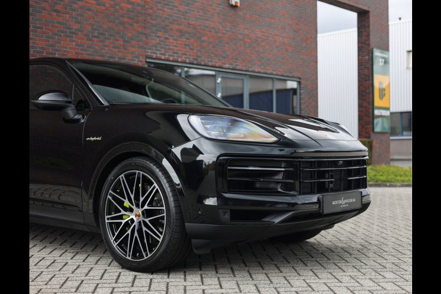 Porsche Cayenne Coupé 3.0 E-Hybrid | Pano - Sport Chrono - BOSE