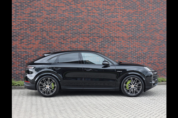 Porsche Cayenne Coupé 3.0 E-Hybrid | Pano - Sport Chrono - BOSE
