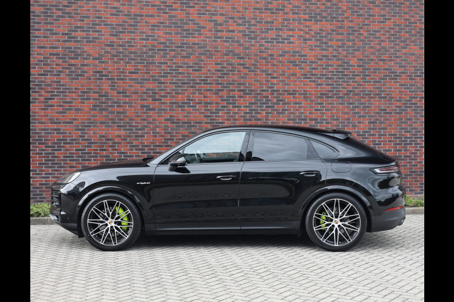 Porsche Cayenne Coupé 3.0 E-Hybrid | Pano - Sport Chrono - BOSE