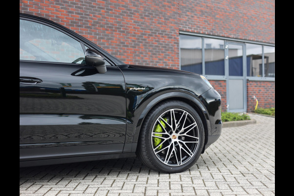 Porsche Cayenne Coupé 3.0 E-Hybrid | Pano - Sport Chrono - BOSE