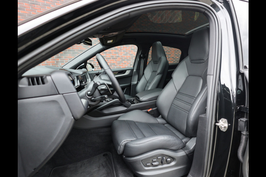 Porsche Cayenne Coupé 3.0 E-Hybrid | Pano - Sport Chrono - BOSE
