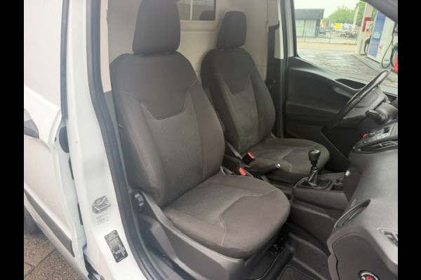 Ford Transit Courier 1.5 TDCI Ambiente Start&Stop AIRCO I TREKHAAK I IMPERIAAL I MULTIMEDIA I NETTE BUS
