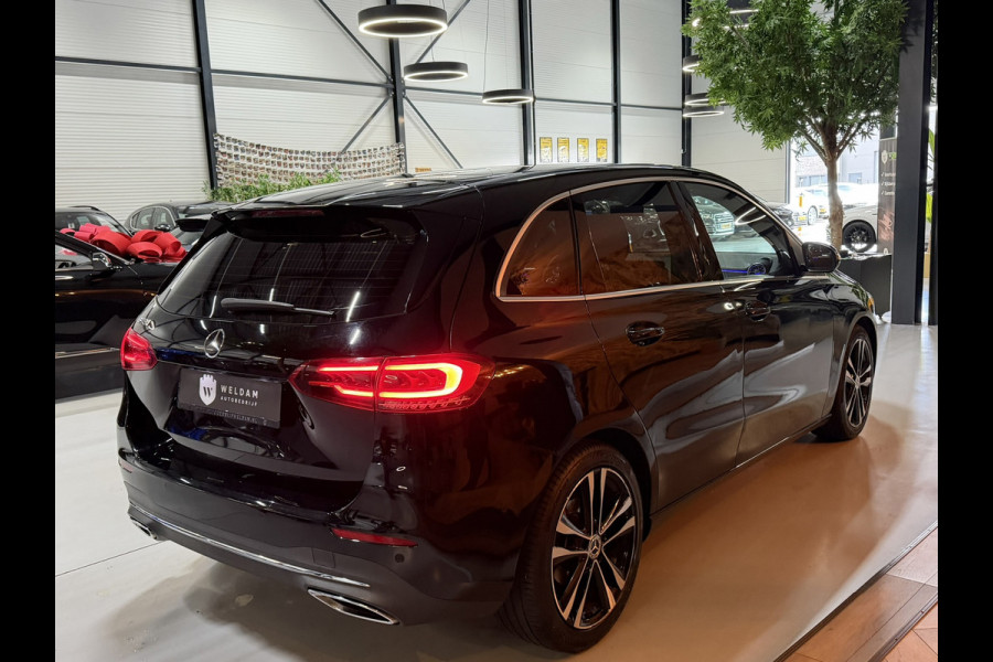 Mercedes-Benz B-Klasse 180 Business Solution|Matrix LED|MBUX|Virtual Cockpit|Half Leder|StoelVW|Elek. Achterklep|CarPlay|Rijklaar