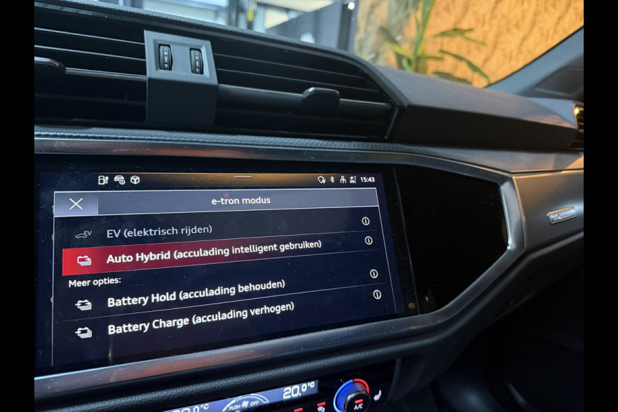 Audi Q3 Sportback 45 TFSI e S Edition|245pk|Plug-in Hybrid|Dealerondh|Adaptieve Cruise|Pano|Matrix LED|Blindspot|Keyless|Rijklaar