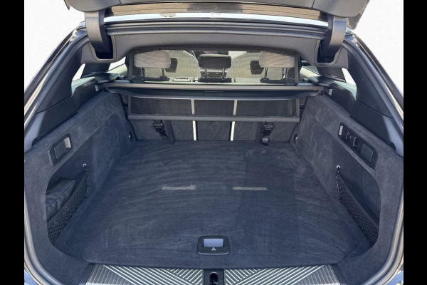 BMW 5 Serie Touring 550e xDrive M-SPORT ** PANORAMA, IVORY LEDER, TREKH, 20-inch LMV, ADAPT. CRUISE ** 1e EIG - UNGALLFREI - Ex. BMW ** ** INFORMEER OOK NAAR ONZE AANTREKKELIJKE FINANCIAL-LEASE TARIEVEN **