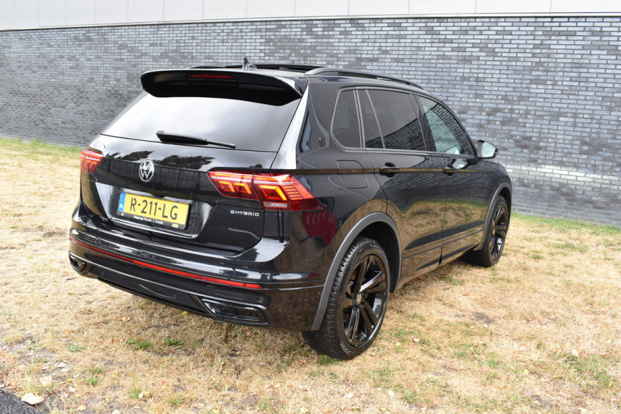 Volkswagen Tiguan 1.4 TSI eHybrid R-Line Business+ Black edition Plugin-hybride 1e eigenaar Pano 245pk