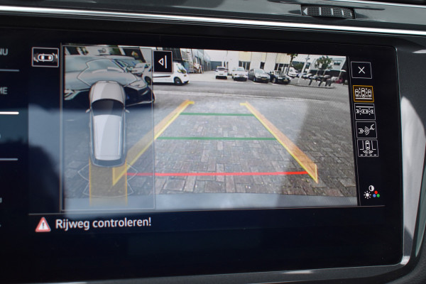 Volkswagen Tiguan 1.4 TSI eHybrid R-Line Business+ Black edition Plugin-hybride 1e eigenaar Pano 245pk