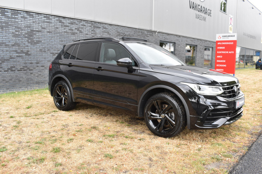 Volkswagen Tiguan 1.4 TSI eHybrid R-Line Business+ Black edition Plugin-hybride 1e eigenaar Pano 245pk