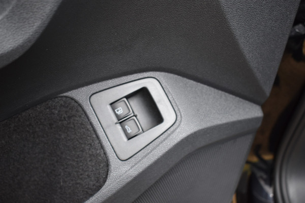 Volkswagen Tiguan 1.4 TSI eHybrid R-Line Business+ Black edition Plugin-hybride 1e eigenaar Pano 245pk