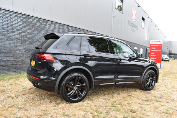 Volkswagen Tiguan 1.4 TSI eHybrid R-Line Business+ Black edition Plugin-hybride 1e eigenaar Pano 245pk
