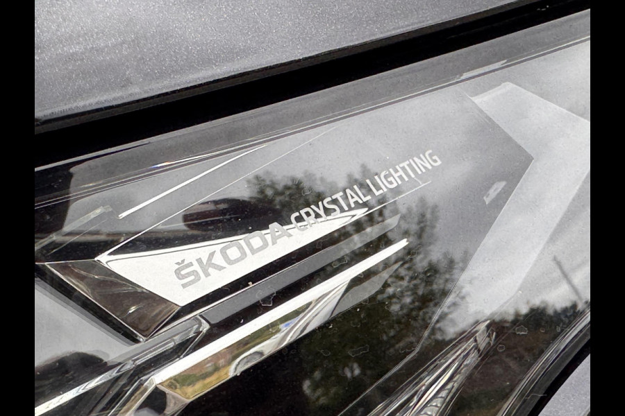 Škoda ENYAQ iV 60 Sportline | SOH: 93,4% | Elektr. Trekhaak| Matrix LED Verlichting | stuur/stoel verwarming | Cruise Control | Navi | Carplay | Camera |