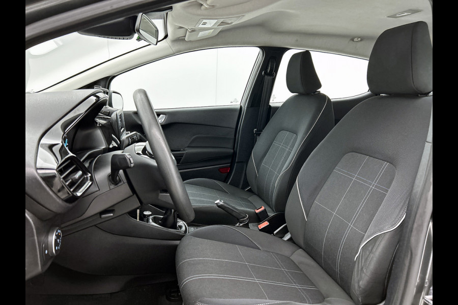 Ford Fiesta Trend 86PK | LM VELGEN | VERWARMDE VOORRUIT | PARK. SENSOREN