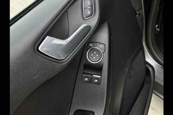 Ford Fiesta Trend 86PK | LM VELGEN | VERWARMDE VOORRUIT | PARK. SENSOREN