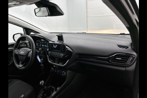 Ford Fiesta Trend 86PK | LM VELGEN | VERWARMDE VOORRUIT | PARK. SENSOREN