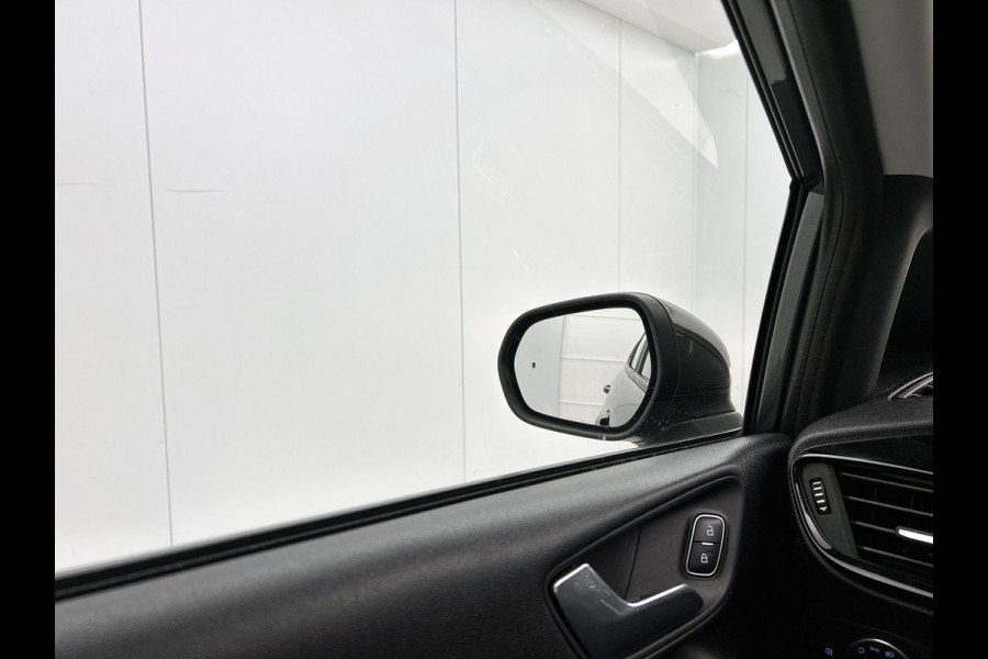 Ford Fiesta Trend 86PK | LM VELGEN | VERWARMDE VOORRUIT | PARK. SENSOREN
