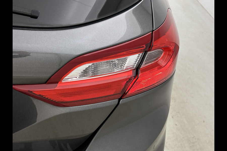 Ford Fiesta Trend 86PK | LM VELGEN | VERWARMDE VOORRUIT | PARK. SENSOREN