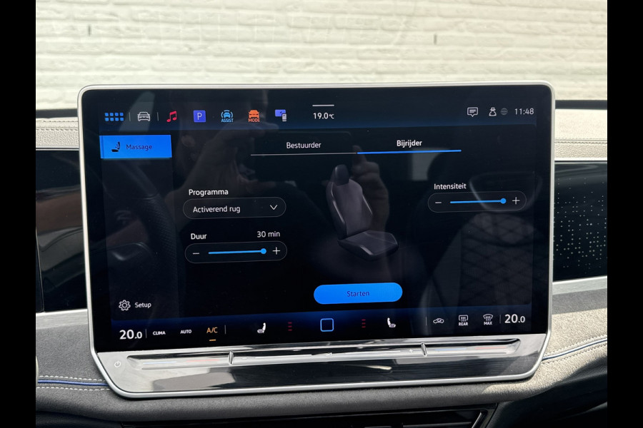 Volkswagen Passat Variant 1.5 eTSI R-Line Panorama Massage stoelen Sfeer verlichting All season banden Bomvolle uitvoering