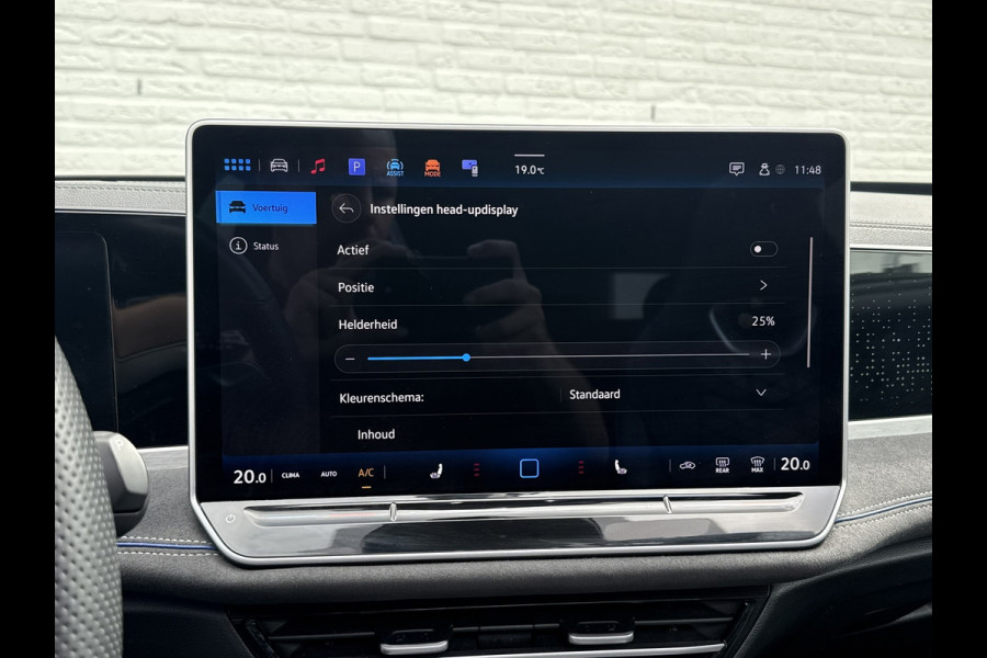 Volkswagen Passat Variant 1.5 eTSI R-Line Panorama Massage stoelen Sfeer verlichting All season banden Bomvolle uitvoering