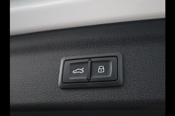 Audi Q3 45 TFSIe 245 PK S-LINE + SONOS AUDIO | PANORAMA | ADAPTIEF ONDERSTEL | ACC | MEMORY | SFEER