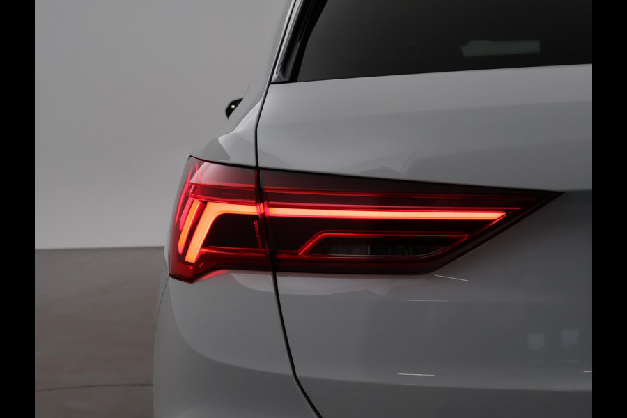 Audi Q3 45 TFSIe 245 PK S-LINE + SONOS AUDIO | PANORAMA | ADAPTIEF ONDERSTEL | ACC | MEMORY | SFEER