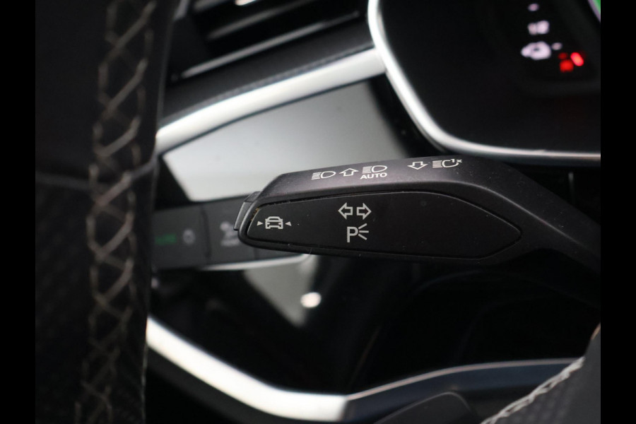 Audi Q3 45 TFSIe 245 PK S-LINE + SONOS AUDIO | PANORAMA | ADAPTIEF ONDERSTEL | ACC | MEMORY | SFEER