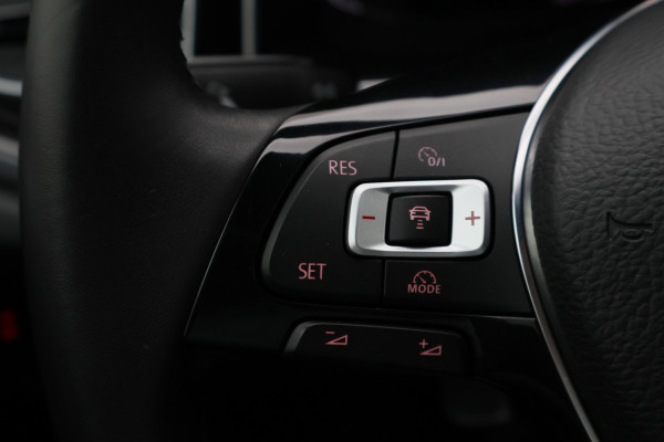Volkswagen Polo 1.0 TSI Highline R-Line LED, Virtual Cockpit, Climate, Apple Carplay, ACC, PDC, 17"