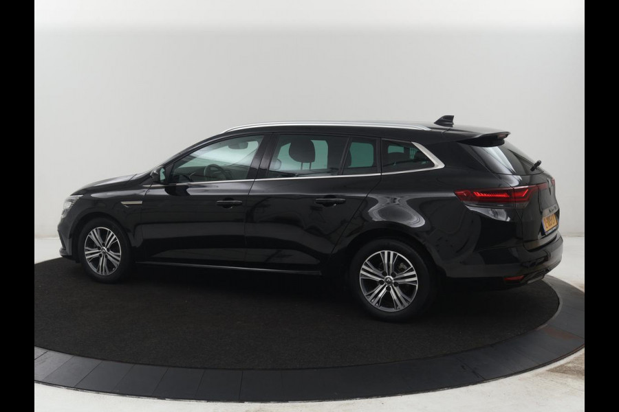 Renault Mégane Estate 1.3 TCe Intens | Half leder | Cruise control | Park assist | Navigatie | Bluetooth | Virtueel dasboard | Climate control