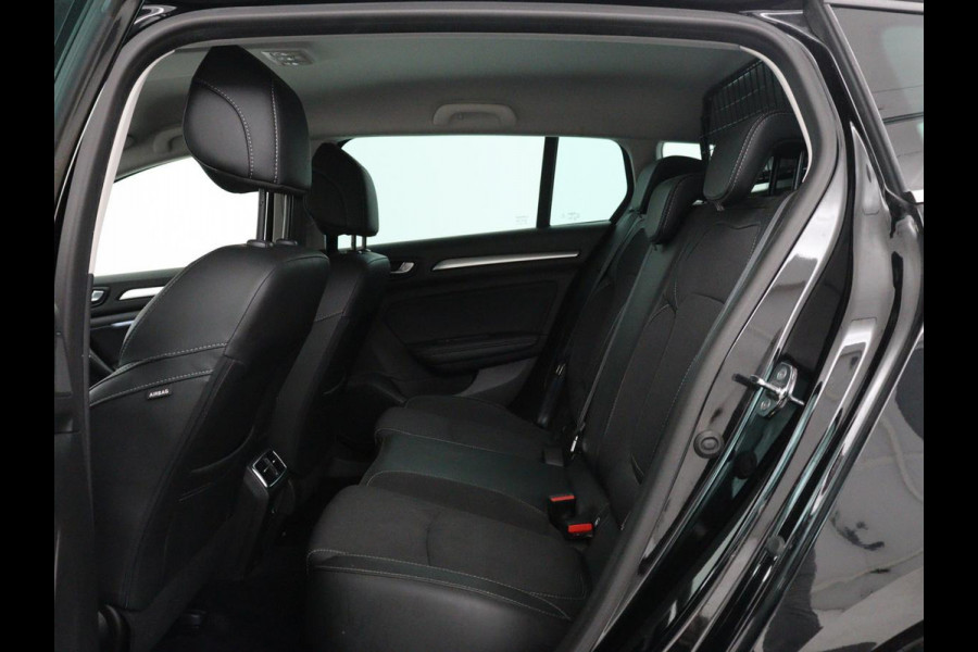 Renault Mégane Estate 1.3 TCe Intens | Half leder | Cruise control | Park assist | Navigatie | Bluetooth | Virtueel dasboard | Climate control