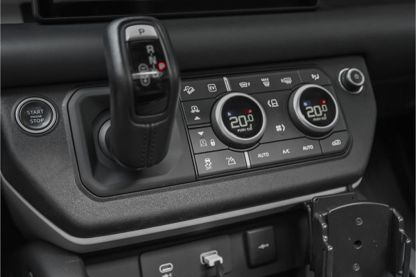 Land Rover Defender 110 2.0 P400e 110 HSE Pano Trekhaak ACC 22"