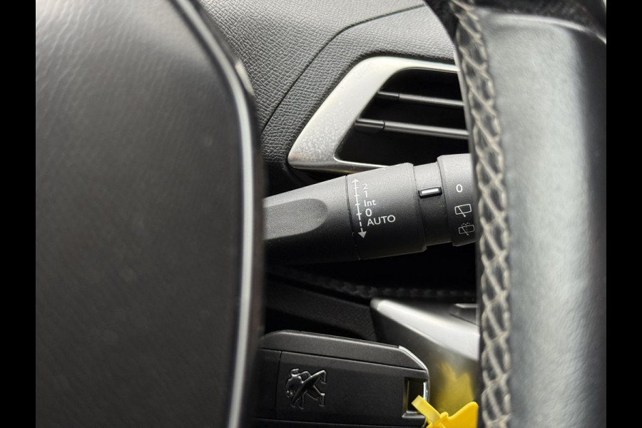 Peugeot 5008 1.2 PureTech Active 2e Eigenaar|7-zits|Carplay|i-Cockpit|Cruise|Stoelverwarming|PDC|Goed Onderhouden|Nieuwe APK bij Aflevering