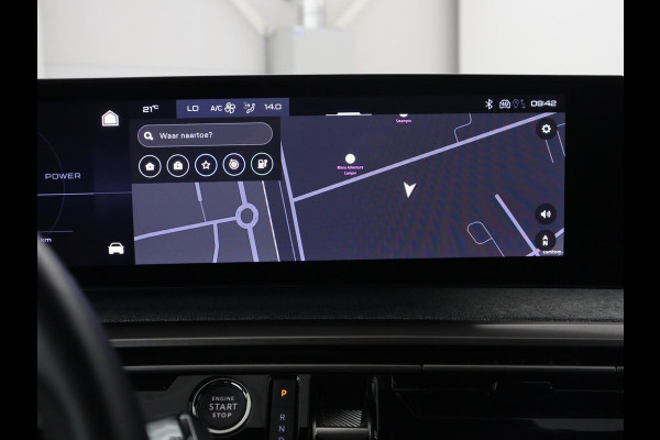 Peugeot e-3008 Allure 73 kWh | SOH 96,7% | Half leder | Adaptive cruise | Carplay | 360  Camera | 3 zone klimaat | Virtueel dashboard | Keyless | 19" velgen