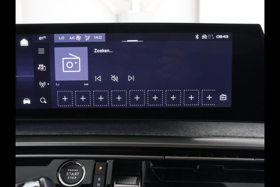 Peugeot e-3008 Allure 73 kWh | SOH 96,7% | Half leder | Adaptive cruise | Carplay | 360  Camera | 3 zone klimaat | Virtueel dashboard | Keyless | 19" velgen