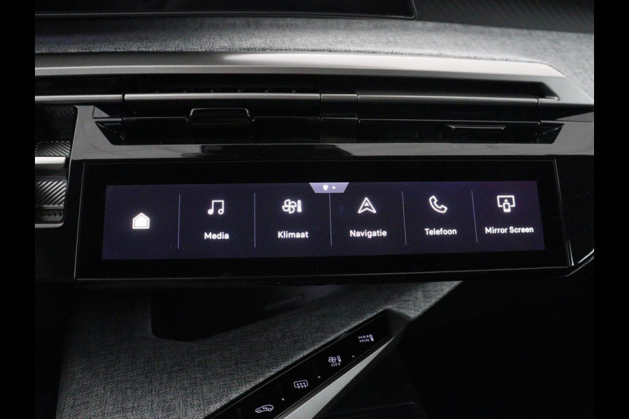 Peugeot e-3008 Allure 73 kWh | SOH 96,7% | Half leder | Adaptive cruise | Carplay | 360  Camera | 3 zone klimaat | Virtueel dashboard | Keyless | 19" velgen