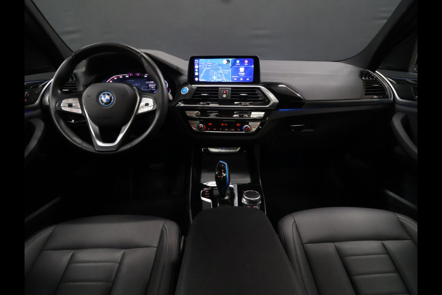 BMW iX3 High Executive 80 kWh [PANO, ACC, APPLE CARPLAY, CAMERA, MEMORY SEATS, STOELVERWARMING, LED, DIGITAL DASH, DODEHOEKDETECTIE, DRAADLOOS LADEN, NIEUWSTAAT]