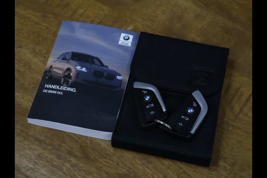 BMW iX3 High Executive 80 kWh [PANO, ACC, APPLE CARPLAY, CAMERA, MEMORY SEATS, STOELVERWARMING, LED, DIGITAL DASH, DODEHOEKDETECTIE, DRAADLOOS LADEN, NIEUWSTAAT]