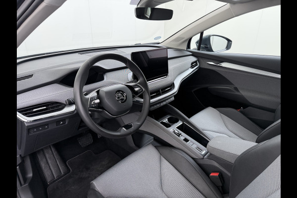 Škoda ENYAQ iV 80 SOH 90% Warmtepomp Adap.Cruise Camera Stuur+Stoelverwarming Blind Spot 3-Zone Ecc Navi Apple Carplay Android Auto Matrix Led  Assistentie Pakket Comfort-pakket Lane Assist P-Assist Lmv 20" Privacy Glas Pdc Isofix Origineel Nederlandse Auto Dealeronderhouden