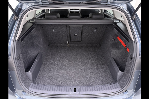Škoda ENYAQ iV 80 SOH 90% Warmtepomp Adap.Cruise Camera Stuur+Stoelverwarming Blind Spot 3-Zone Ecc Navi Apple Carplay Android Auto Matrix Led  Assistentie Pakket Comfort-pakket Lane Assist P-Assist Lmv 20" Privacy Glas Pdc Isofix Origineel Nederlandse Auto Dealeronderhouden
