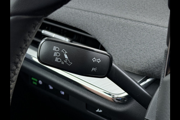 Škoda ENYAQ iV 80 SOH 90% Warmtepomp Adap.Cruise Camera Stuur+Stoelverwarming Blind Spot 3-Zone Ecc Navi Apple Carplay Android Auto Matrix Led  Assistentie Pakket Comfort-pakket Lane Assist P-Assist Lmv 20" Privacy Glas Pdc Isofix Origineel Nederlandse Auto Dealeronderhouden