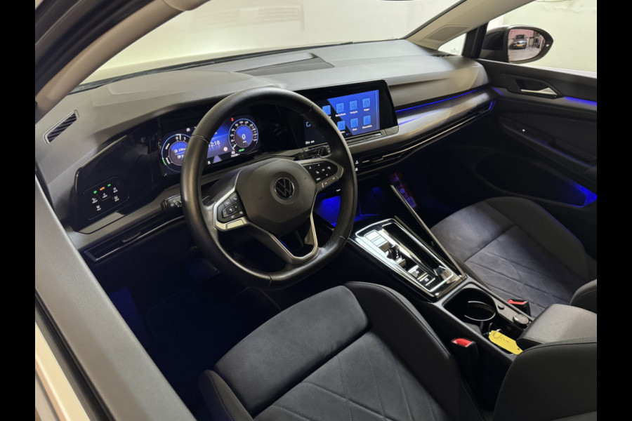 Volkswagen Golf 204PK eHybrid PHEV DSG STYLE CAMERA/CARPLAY/SFEERVERL.