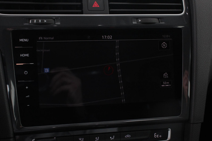Volkswagen e-Golf Edtion SOH 87% Navigatie Apple Carplay/Android auto Bluetooth Adaptieve Cruise (SOH 87%) Control Lichtmetalen Velgen 17" Parkeer sensoren