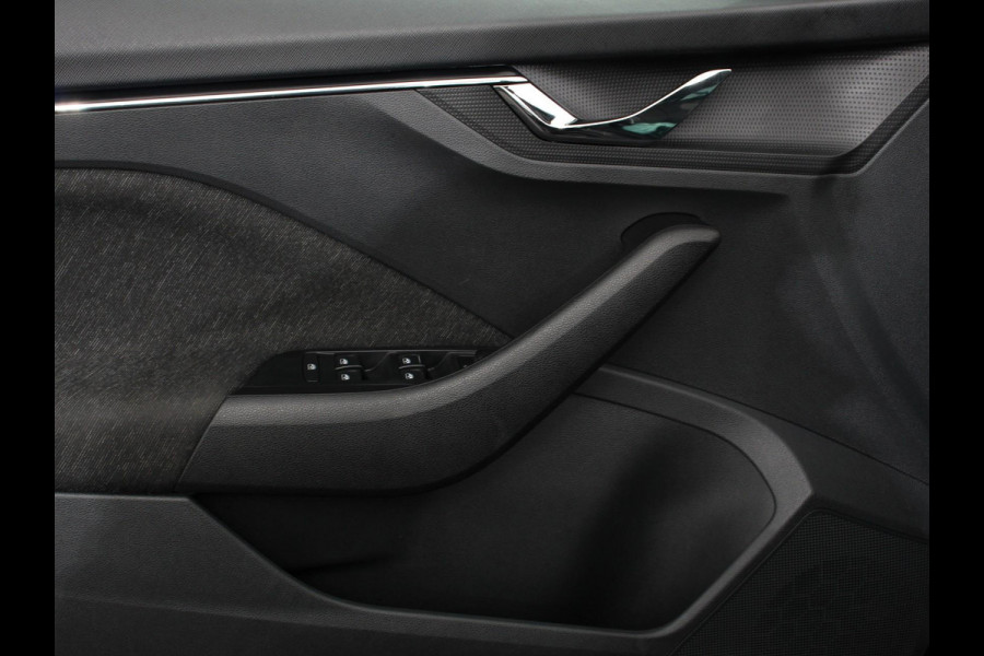 Škoda Kamiq 1.0 TSI 110pk DSG Style Navigatie Apple Carplay / Android auto Parkeersensor achter Cruise Control Verwarmbare voorstoelen Extra getint glas Climate Control