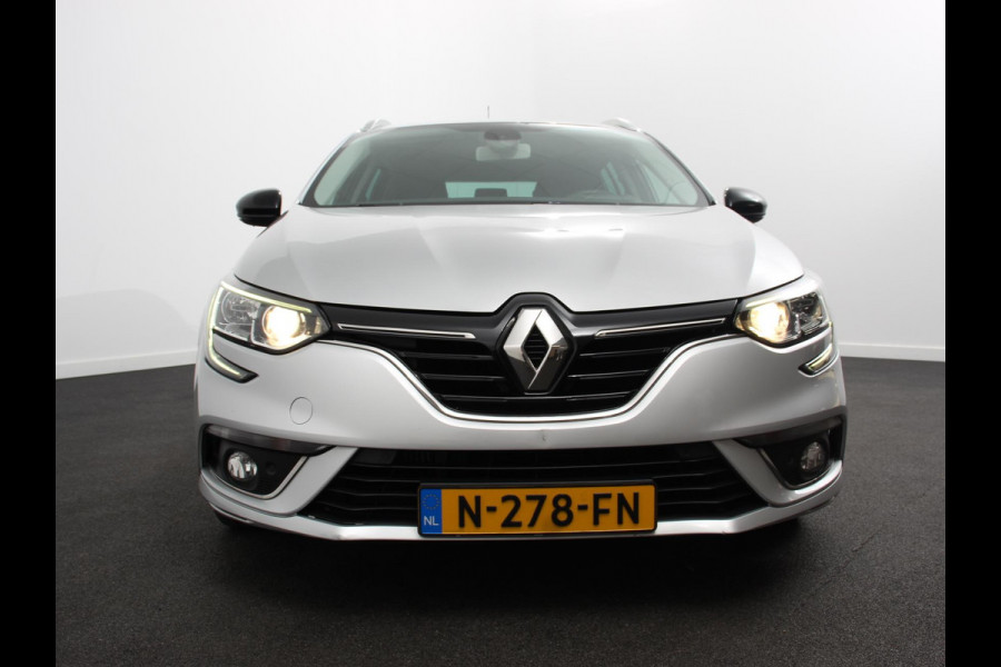 Renault Mégane Estate 1.3 TCe 140pk Automaat Limited Navigatie Climate Control Cruise Control Lichtmetalen velgen Parkeer sensoren