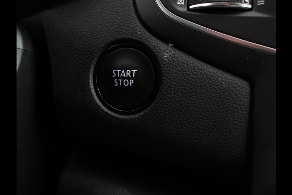 Renault Mégane Estate 1.3 TCe 140pk Automaat Limited Navigatie Climate Control Cruise Control Lichtmetalen velgen Parkeer sensoren