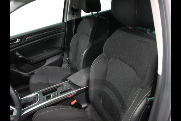 Renault Mégane Estate 1.3 TCe 140pk Automaat Limited Navigatie Climate Control Cruise Control Lichtmetalen velgen Parkeer sensoren