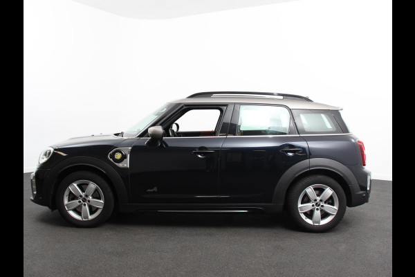 MINI Countryman 1.5 Cooper S E PHEV ALL4 Chili Automaat Climate control Adaptieve cruise control HUD Lichtmetalen velgen Navigatie Parkeersensoren Camera Stoelverwarming