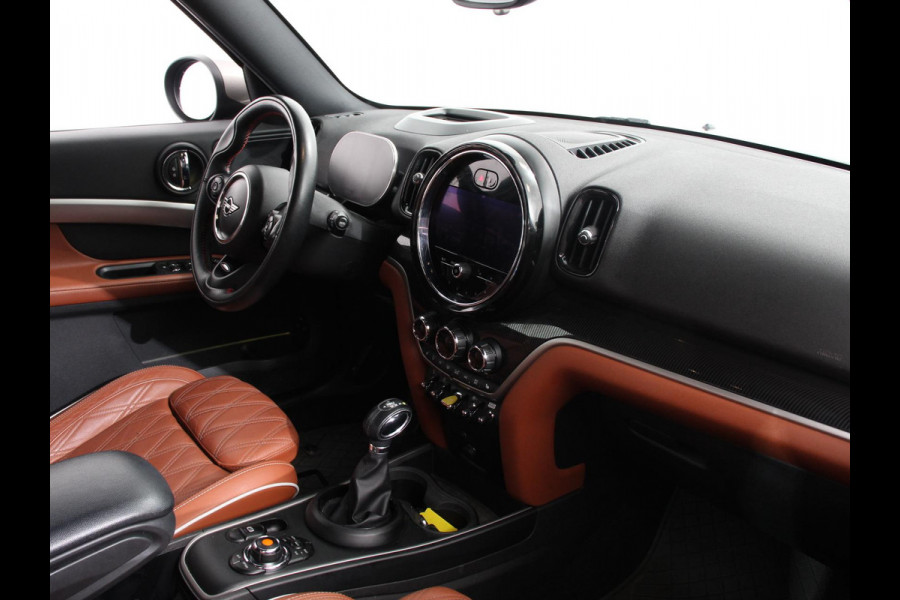 MINI Countryman 1.5 Cooper S E PHEV ALL4 Chili Automaat Climate control Adaptieve cruise control HUD Lichtmetalen velgen Navigatie Parkeersensoren Camera Stoelverwarming
