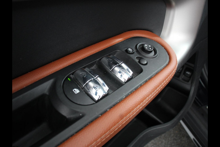 MINI Countryman 1.5 Cooper S E PHEV ALL4 Chili Automaat Climate control Adaptieve cruise control HUD Lichtmetalen velgen Navigatie Parkeersensoren Camera Stoelverwarming