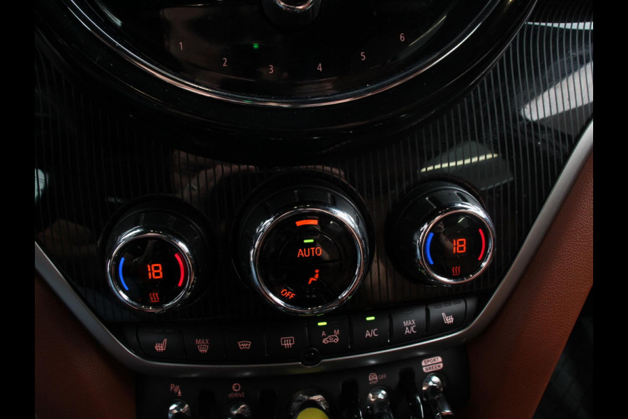 MINI Countryman 1.5 Cooper S E PHEV ALL4 Chili Automaat Climate control Adaptieve cruise control HUD Lichtmetalen velgen Navigatie Parkeersensoren Camera Stoelverwarming
